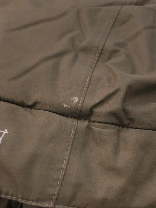 HERNO（ヘルノ）HERNO (ヘルノ) フーデッド ダウンコート カーキ サイズ:SIZE 48の古着・服飾アイテム