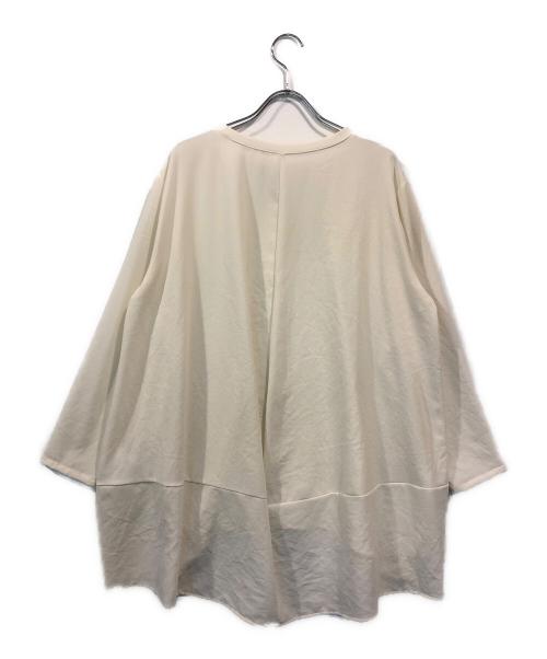 BEARDSLEY（ビアズリー）BEARDSLEY (ビアズリー) 後ろドレープTブラウス ホワイト サイズ:Fの古着・服飾アイテム