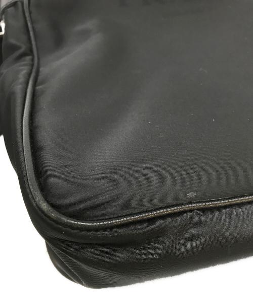 PRADA（プラダ）PRADA (プラダ) ロゴナイロンショルダーバッグ ブラックの古着・服飾アイテム