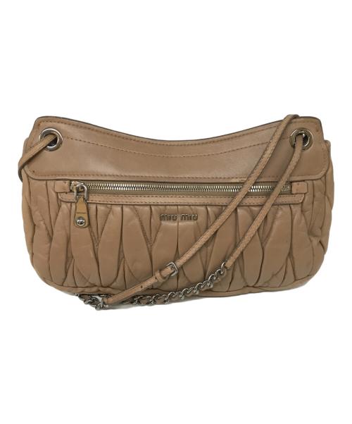 MIU MIU（ミュウミュウ）MIU MIU (ミュウミュウ) マテラッセチェーンショルダーバッグ ブラウンの古着・服飾アイテム