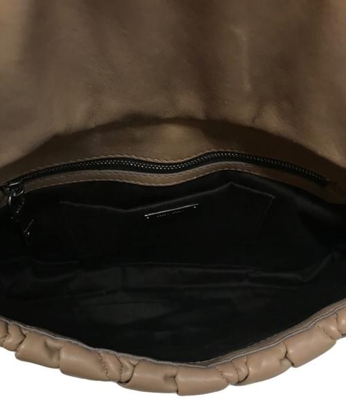 MIU MIU（ミュウミュウ）MIU MIU (ミュウミュウ) マテラッセチェーンショルダーバッグ ブラウンの古着・服飾アイテム