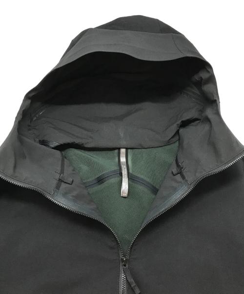 ARC'TERYX VEILANCE（アークテリクス ヴェイランス）ARC'TERYX VEILANCE (アークテリクス ヴェイランス) Isogon Mx Jacket ブラック サイズ:Mの古着・服飾アイテム