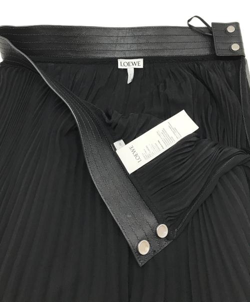 LOEWE（ロエベ）LOEWE (ロエベ) シアープリーツスカート ブラック サイズ:34の古着・服飾アイテム