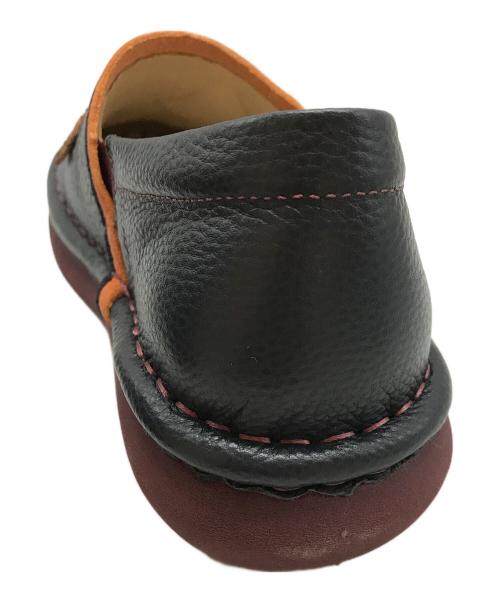 estacion（エスタシオ）estacion (エスタシオ) MOOMIN (ムーミン) ムーミン＆ニョロニョロモチーフ本革スリッポン ネイビー サイズ:sの古着・服飾アイテム