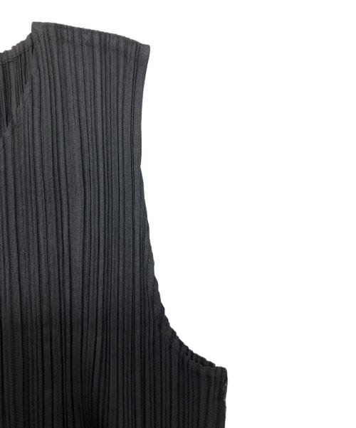 PLEATS PLEASE（プリーツプリーズ）PLEATS PLEASE (プリーツプリーズ) センターシームノースリーブプリーツワンピース ブラック サイズ:4の古着・服飾アイテム