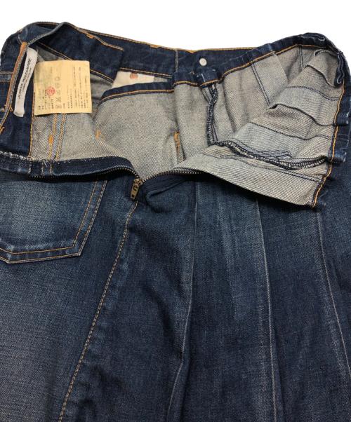 JUNYA WATANABE COMME des GARCONS（ジュンヤワタナベ コムデギャルソン）JUNYA WATANABE COMME des GARCONS ((ジュンヤワタナベ コムデギャルソン) 再構築デザインデニムスカート インディゴ サイズ:Mの古着・服飾アイテム