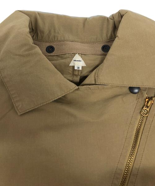 tehu tehu（テフテフ）tehu tehu (テフテフ) 斜めジップハンティングジャケット ベージュ サイズ:3の古着・服飾アイテム