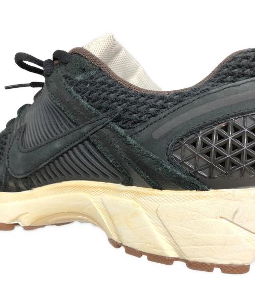 NIKE（ナイキ）NIKE (ナイキ) Women's Zoom Vomero 5 Running Rabbit ブラック サイズ:27.5cmの古着・服飾アイテム