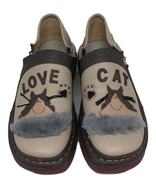 estacion（エスタシオ）estacion (エスタシオ) ネコちゃんモチーフ本革スリッポンシューズ グレー サイズ:Lの古着・服飾アイテム