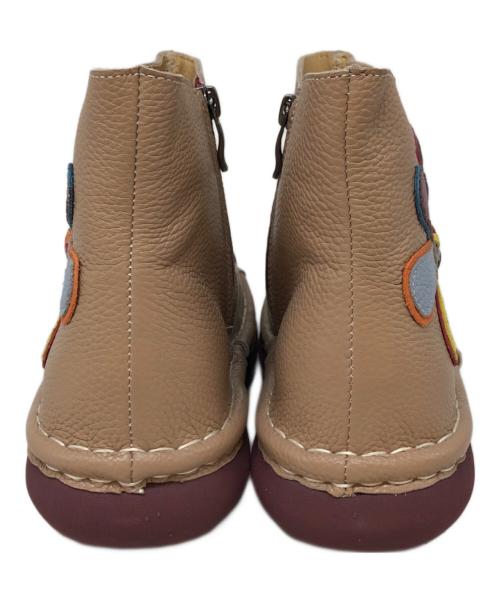 estacion（エスタシオ）estacion (エスタシオ) カラフルフラワー本革ショートブーツ ベージュ サイズ:Lの古着・服飾アイテム