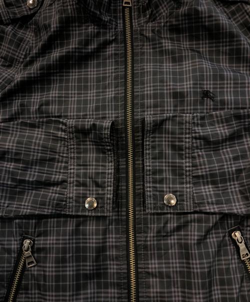 BURBERRY BLACK LABEL（バーバリーブラックレーベル）BURBERRY BLACK LABEL (バーバリーブラックレーベル) チェックナイロンミリタリージャケット ブラック サイズ:Mの古着・服飾アイテム