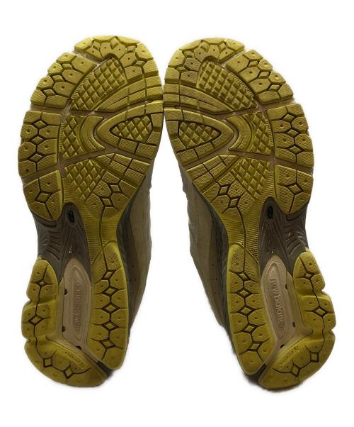 NEW BALANCE（ニューバランス）NEW BALANCE (ニューバランス) AURALEE (オーラリー) M2002RA1 アイボリー サイズ:27.5の古着・服飾アイテム