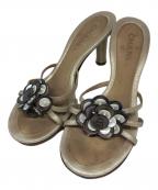 CHANELシャネル）の古着「カメリアサンダル」｜ベージュ