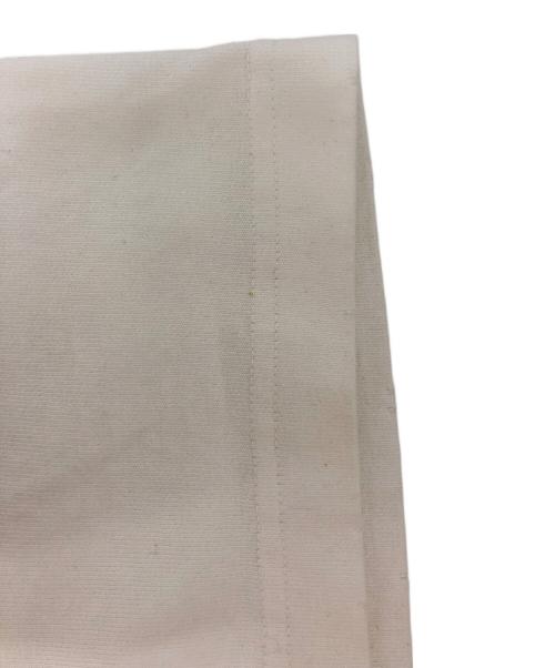 kolor/BEACON（カラービーコン）kolor/BEACON (カラービーコン) ダメージ加工英字プリントTシャツ ホワイト サイズ:1の古着・服飾アイテム