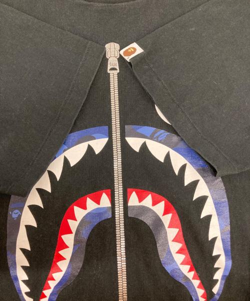 BAPE BY A BATHING APE（ベイプバイアベイシングエイプ）BAPE BY A BATHING APE (ベイプバイアベイシングエイプ) シャークプリントTシャツ ブラック サイズ:XLの古着・服飾アイテム