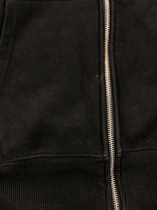 stussy（ステューシー）stussy (ステューシー) ロゴプリントジップアップパーカー ブラック サイズ:SIZE Sの古着・服飾アイテム