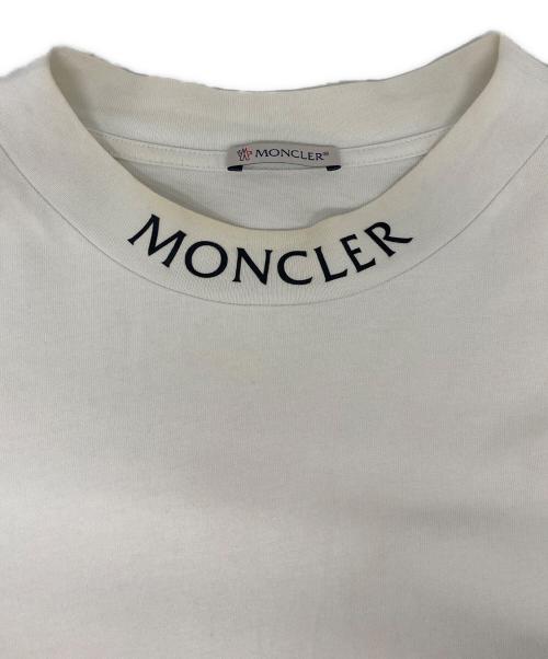 MONCLER（モンクレール）MONCLER (モンクレール) 襟ロゴプリントTシャツ ホワイト サイズ:Lの古着・服飾アイテム