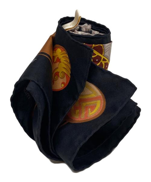 Cartier（カルティエ）Cartier (カルティエ) ドラゴンプリントシルクスカーフ ベージュ×ボルドーの古着・服飾アイテム