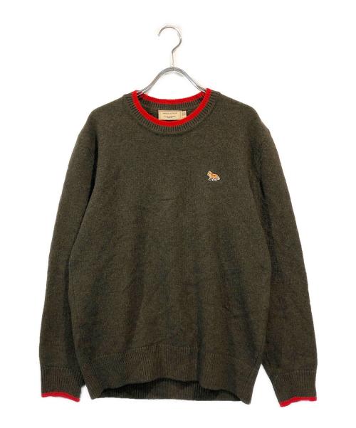 maison kitsune（メゾンキツネ）MAISON KITSUNE (メゾンキツネ) フォックスワッペンクルーネックニット カーキ サイズ:XSの古着・服飾アイテム