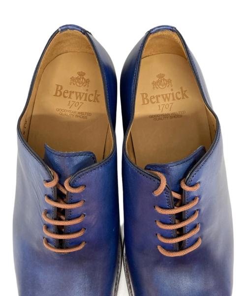 berwick（バーウィック）berwick (バーウィック) ホールカットメダリオンシューズ ブルー サイズ:6　2/1の古着・服飾アイテム