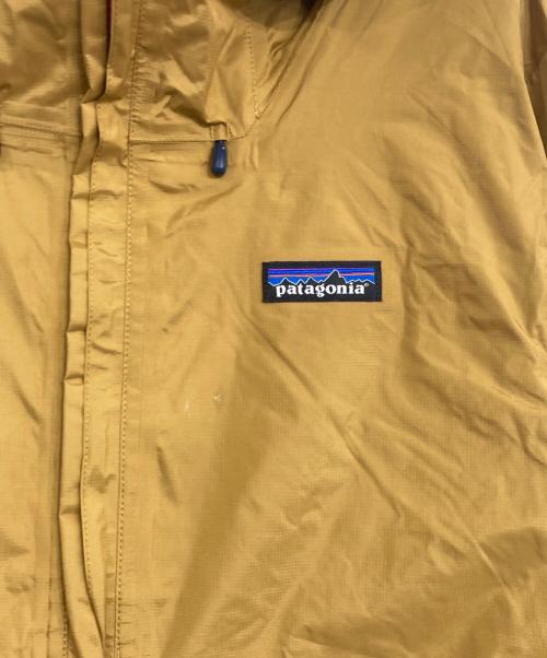 Patagonia（パタゴニア）Patagonia (パタゴニア) Torrentshell P/O ベージュ サイズ:SIZE Mの古着・服飾アイテム