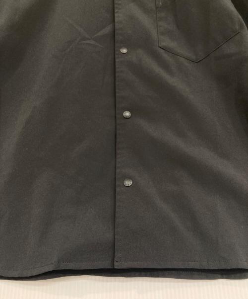 O/0-cho-rui.lab（オー/レイチョウルイラボ）O/0-cho-rui.lab (オー/レイチョウルイラボ) スナップボタンシャツ ブラック サイズ:Lの古着・服飾アイテム