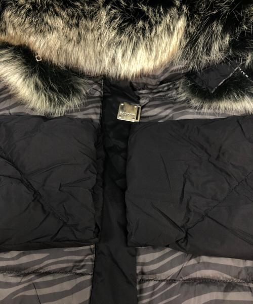 BALMAIN（バルマン）BALMAIN (バルマン) ブルーフォックスファーゼブラ柄ダウンコート ブラック サイズ:Mの古着・服飾アイテム