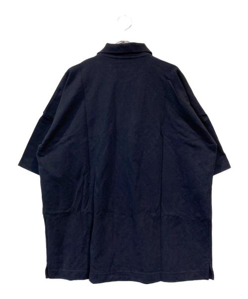 J.W.ANDERSON（ジェイダブリューアンダーソン）J.W.ANDERSON (ジェイダブリューアンダーソン) ロゴパッチポロシャツ ネイビー サイズ:Mの古着・服飾アイテム