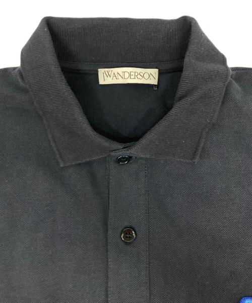 J.W.ANDERSON（ジェイダブリューアンダーソン）J.W.ANDERSON (ジェイダブリューアンダーソン) ロゴパッチポロシャツ ネイビー サイズ:Mの古着・服飾アイテム