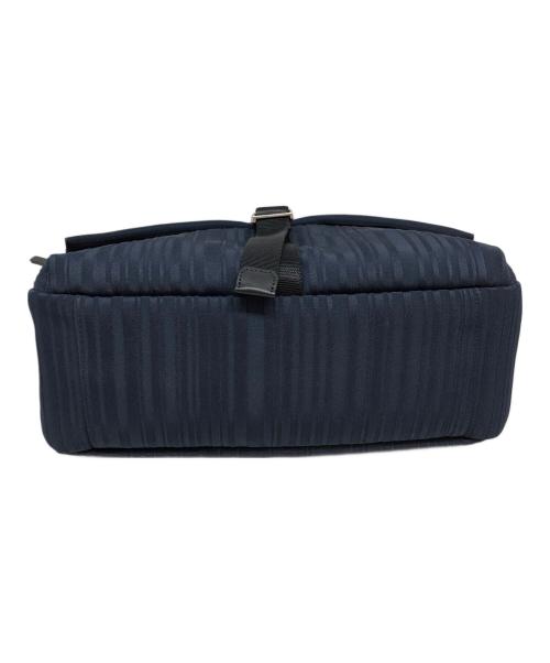 PAUL SMITH（ポールスミス）Paul Smith (ポールスミス) シャドーストライプショルダーバッグ ネイビーの古着・服飾アイテム