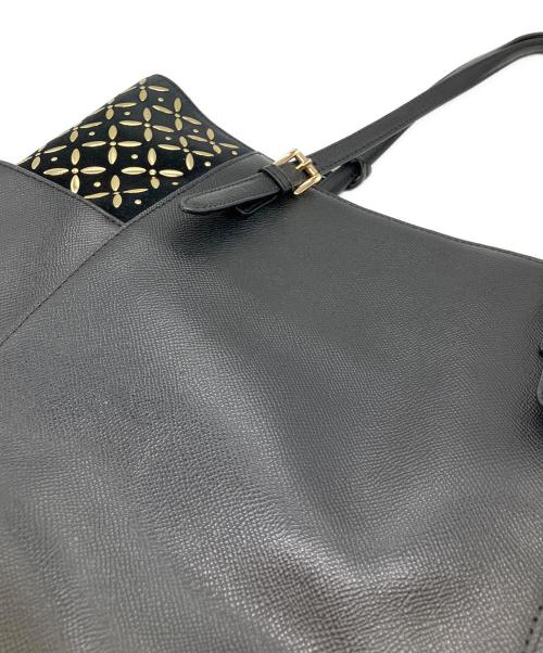 MICHAEL KORS（マイケルコース）MICHAEL KORS (マイケルコース) スタッズデザイントートバッグ ブラックの古着・服飾アイテム
