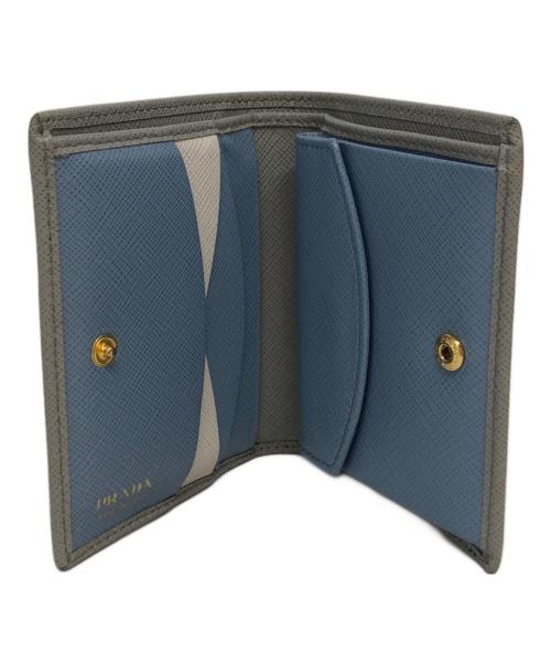PRADA（プラダ）PRADA (プラダ) サフィアーノ2つ折り財布 グレーの古着・服飾アイテム