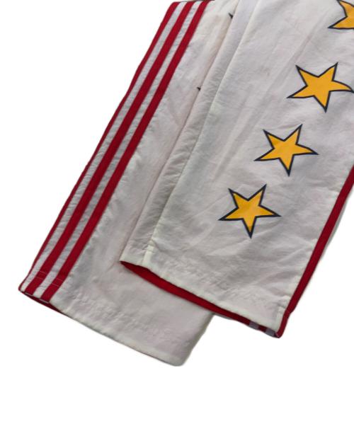 adidas（アディダス）adidas (アディダス) Eric Emanuel (エリック エマニュエル) McDonald's (マクドナルド) コラボリバーシブルパンツ レッド×ベージュ サイズ:Mの古着・服飾アイテム