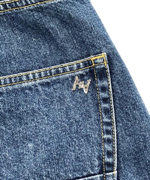 ASTRAET（アストラット）ASTRAET (アストラット) CO タック ワイド デニムパンツ ブルーの古着・服飾アイテム