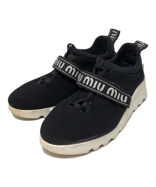 MIU MIU（ミュウミュウ）MIU MIU (ミュウミュウ) ロゴベルト厚底スニーカー ブラック サイズ:37 2/1の古着・服飾アイテム