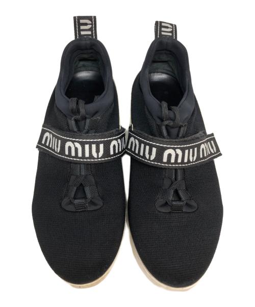 MIU MIU（ミュウミュウ）MIU MIU (ミュウミュウ) ロゴベルト厚底スニーカー ブラック サイズ:37 2/1の古着・服飾アイテム
