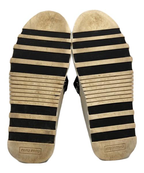 MIU MIU（ミュウミュウ）MIU MIU (ミュウミュウ) ロゴベルト厚底スニーカー ブラック サイズ:37 2/1の古着・服飾アイテム