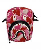 A BATHING APEア ベイシング エイプ）の古着「Camo Shark Bag」｜ピンク