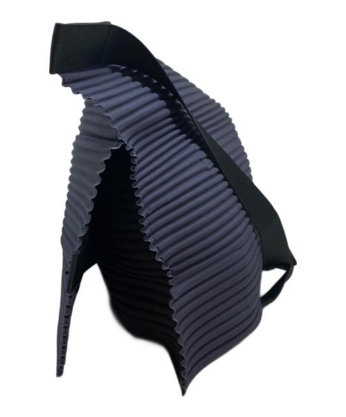 HOMME PLISSE ISSEY MIYAKE（オム プリッセ イッセイ ミヤケ）HOMME PLISSE ISSEY MIYAKE (オム プリッセ イッセイ ミヤケ) pleats easy bag ネイビーの古着・服飾アイテム