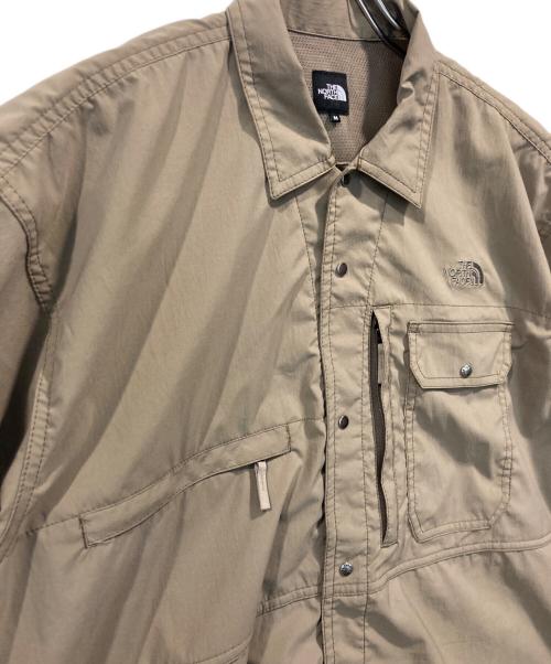 THE NORTH FACE（ザ ノース フェイス）THE NORTH FACE (ザ ノース フェイス) ショートスリーブトリップフィールドシャツ ベージュ サイズ:Mの古着・服飾アイテム