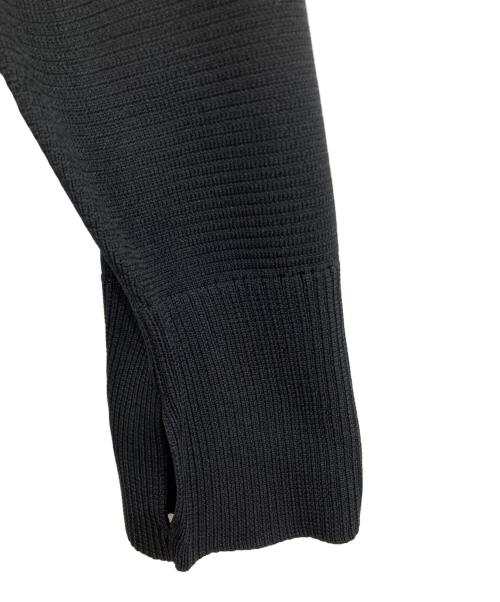 UNDER ARMOUR（アンダーアーマー）UNDER ARMOUR (アンダーアーマー) クルーネックニット ブラック サイズ:XXLの古着・服飾アイテム