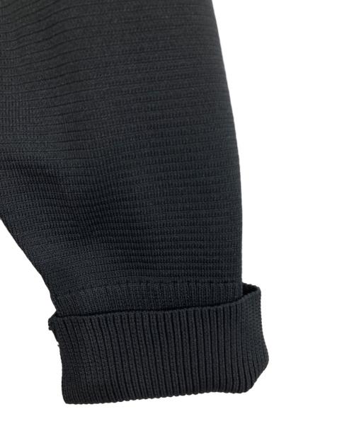 UNDER ARMOUR（アンダーアーマー）UNDER ARMOUR (アンダーアーマー) クルーネックニット ブラック サイズ:XXLの古着・服飾アイテム