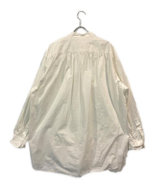 yokosakamoto（ヨウコサカモト）YOKOSAKAMOTO (ヨウコサカモト) バンドカラープルオーバーシャツ アイボリー サイズ:SIZE Mの古着・服飾アイテム