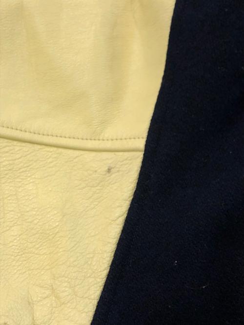 VANS（ヴァンズ）VANS (バンズ) オールドVワッペンスタジャン ネイビー サイズ:SIZE Mの古着・服飾アイテム