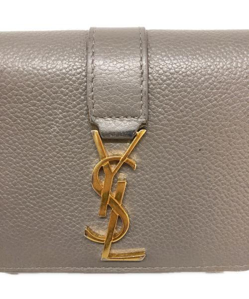 Saint Laurent Paris（サンローランパリ）Saint Laurent Paris (サンローランパリ) カサンドラロゴ 二つ折りウォレット グレーの古着・服飾アイテム