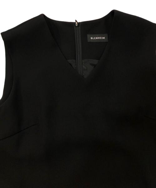 BLENHEIM（ブレンヘイム）BLENHEIM (ブレンヘイム) サイドスリットVネックノースリーブワンピース ブラック サイズ:Mの古着・服飾アイテム
