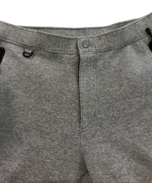 F.C.R.B.（エフシーレアルブリストル）F.C.R.B. (エフシーレアルブリストル) テックスウェットトレーニングパンツ グレー サイズ:XLの古着・服飾アイテム