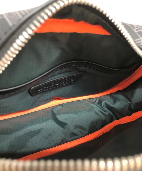 LACOSTE（ラコステ）LACOSTE (ラコステ) ザ ブレンド グレインテクスチャーショルダーバッグ ブラックの古着・服飾アイテム