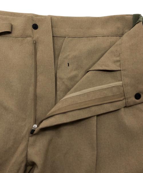 GRAMICCI（グラミチ）GRAMICCI (グラミチ) F/CE. (エフシーイー) タックハーフパンツ ブラウン サイズ:XLの古着・服飾アイテム
