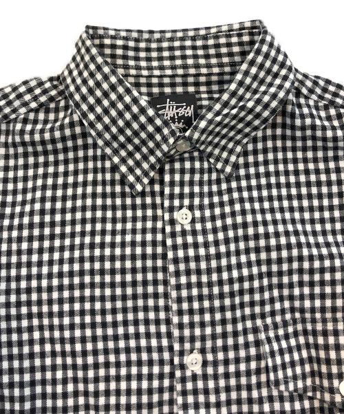 stussy（ステューシー）stussy (ステューシー) ギンガムチェックシャツ ブラック×ホワイト サイズ:Mの古着・服飾アイテム